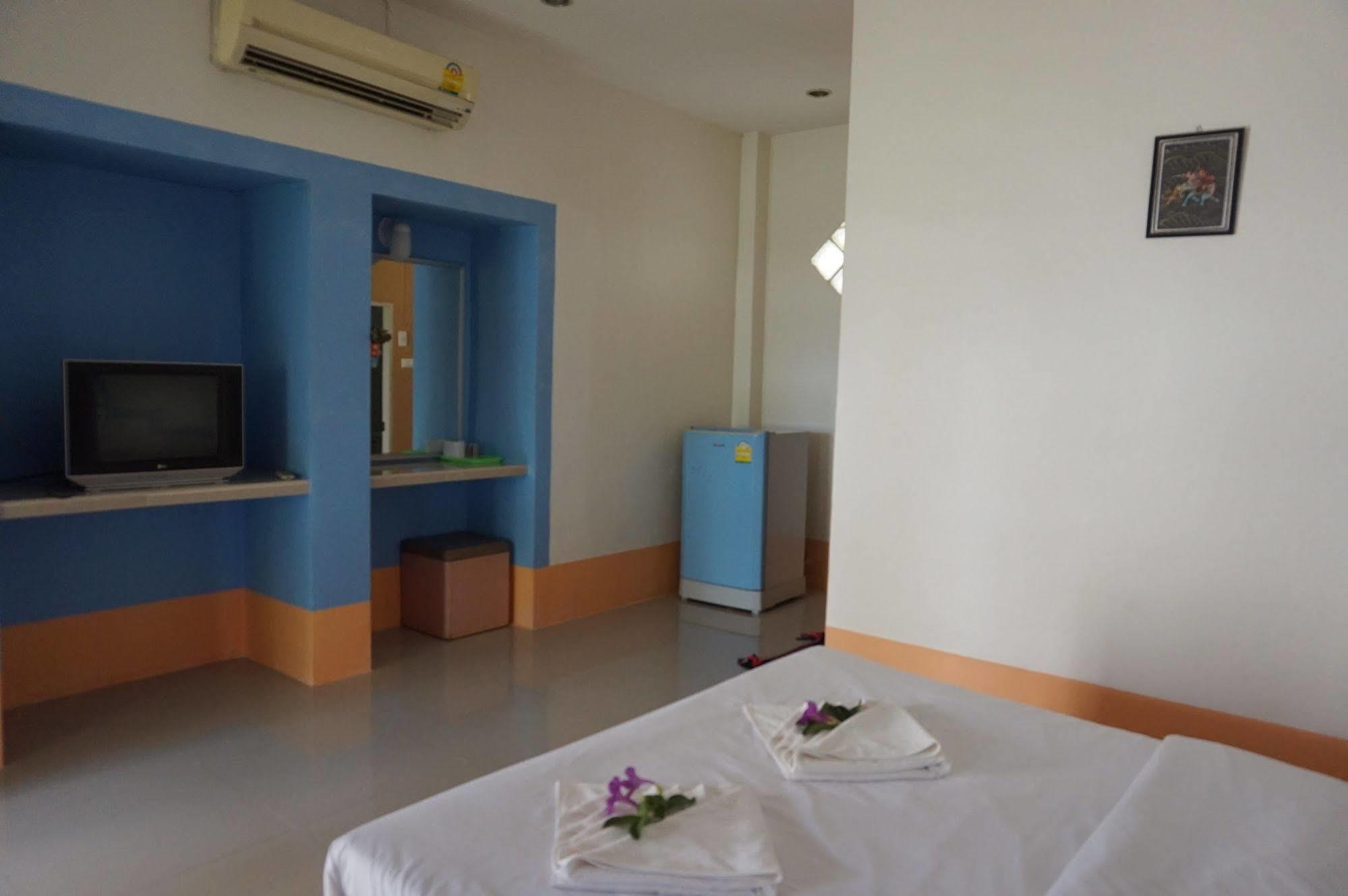 Ratchapreuk Resort Kalasin Exterior foto